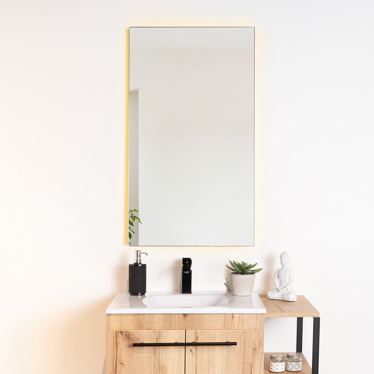 Espejo de Baño Garda Plateado 52x90cm Rectangular y con Iluminiación Led - Espejos Decorativos | Bylmo