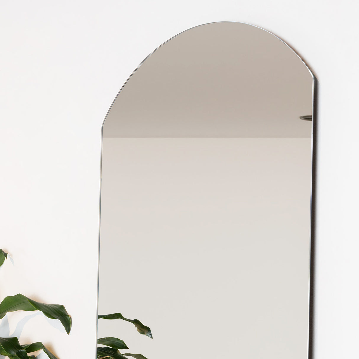 Espejo de Pared Oporto Plateado 50x130cm Arco Superior sin Marco - Espejos Decorativos | Bylmo