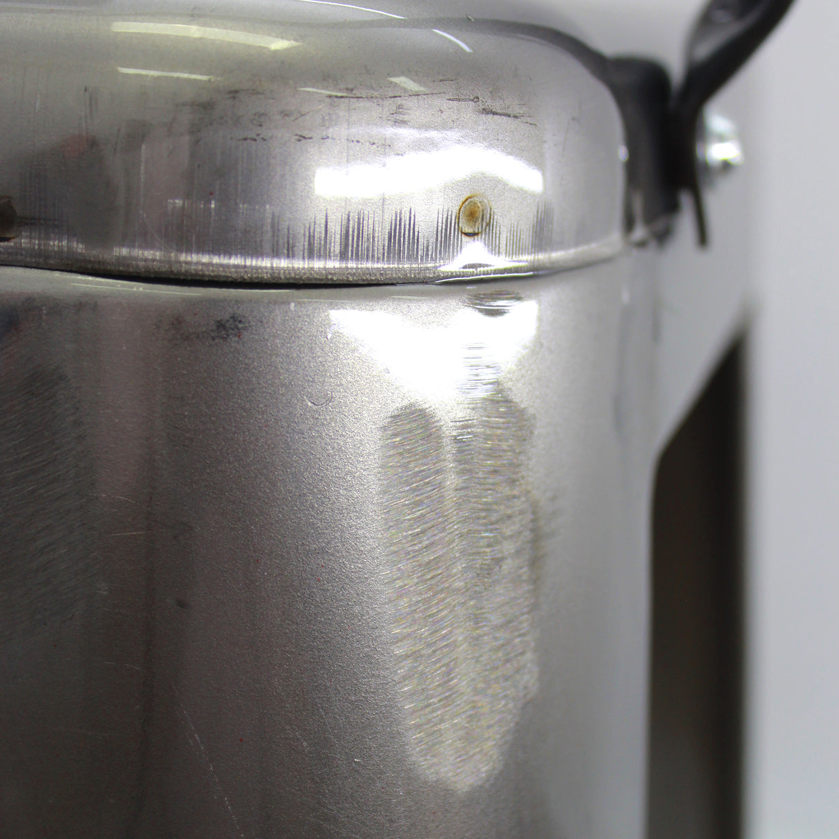 Set x 3 Sillas de Bar Titan Tolix Rústicas 41.5x78 cm Metal - Sillas y Butacos | Bylmo