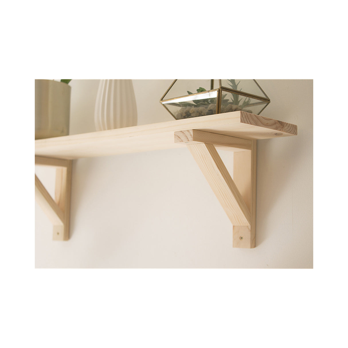 Repisa Celta 60x26cm Café con 1 Entrepaño Flotante - Repisas y Percheros | Bylmo