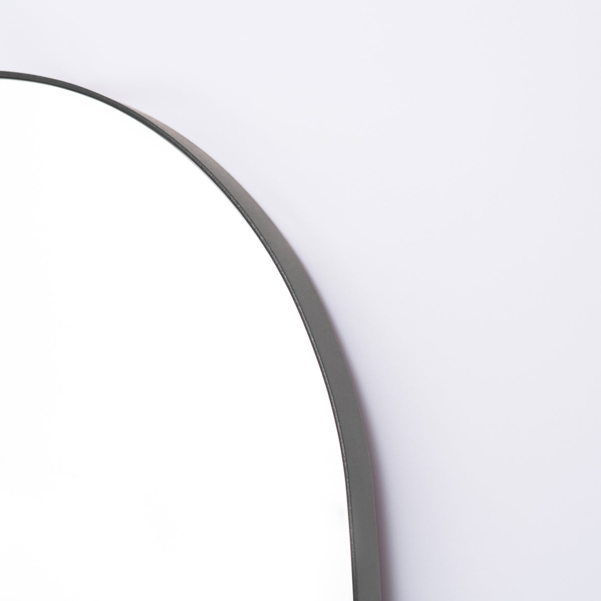 Espejo Ibiza Arco Superior Negro 60x160cm con Marco Metálico - Espejos Decorativos | Bylmo