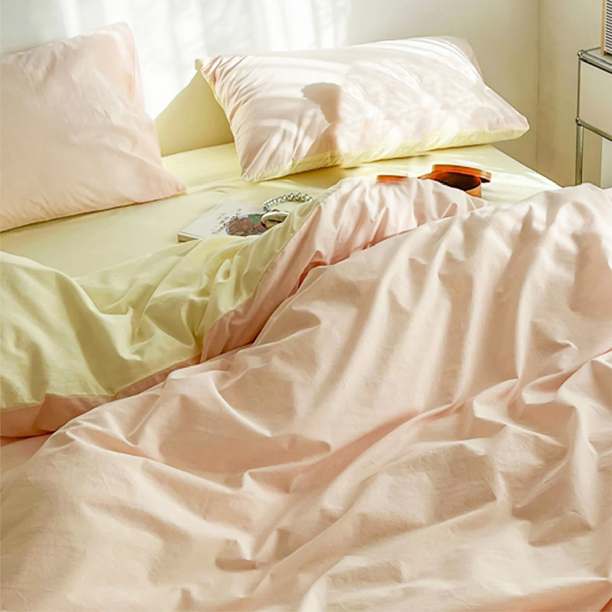 Duvet Lilis Rosado Beige Para Cama Semidoble 120x190cm - Tendidos y Cubrelechos | Bylmo