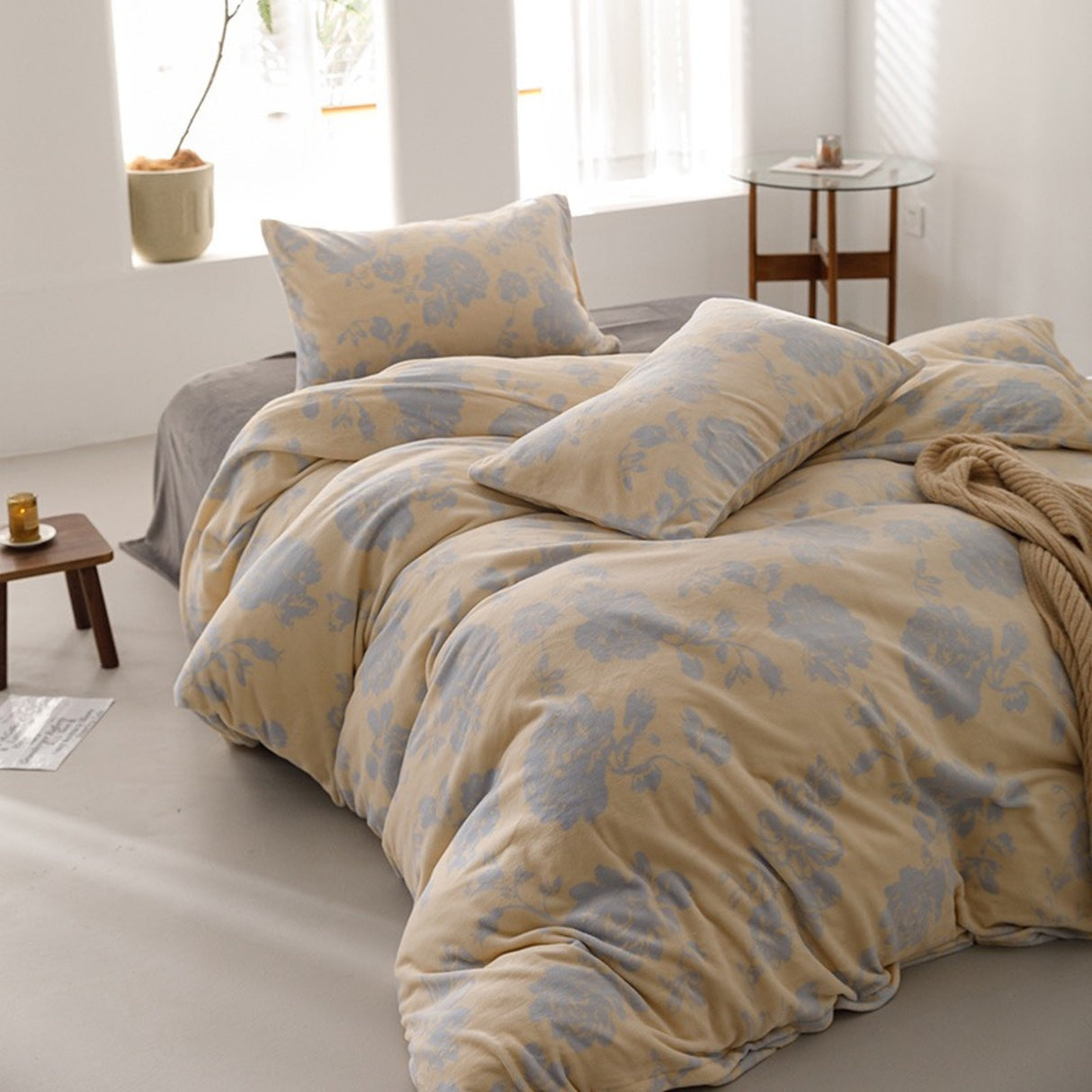 Duvet DIFloral Beige Para Cama Queen 160x190cm Acolchado - Tendidos y Cubrelechos | Bylmo