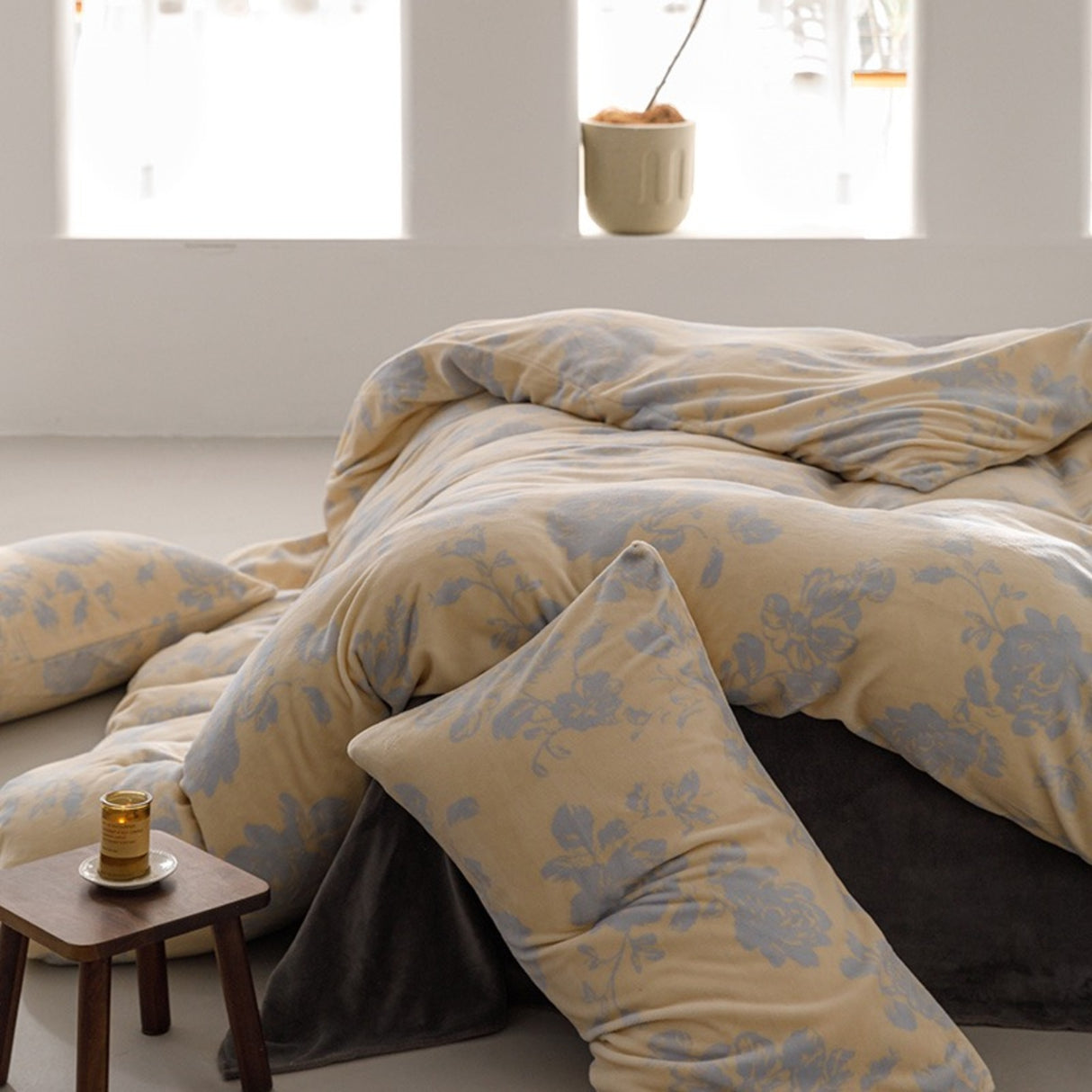 Duvet DIFloral Beige Para Cama Doble 140x190cm Sin Acolchado - Tendidos y Cubrelechos | Bylmo