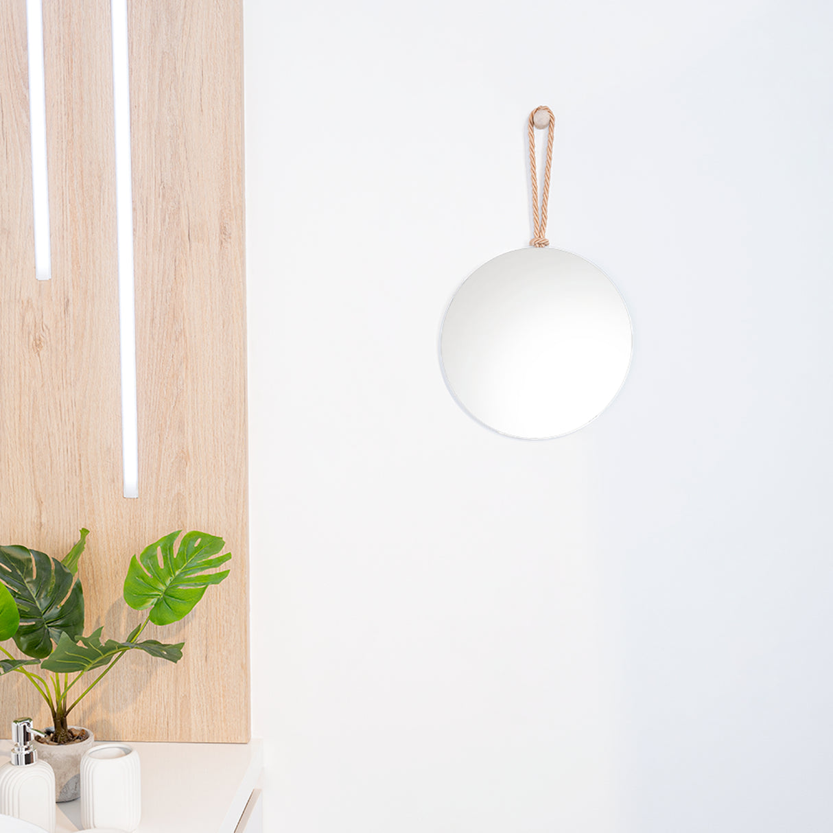 Espejo Andy 45x30cm Redondo Sin Marco - Espejos Decorativos | Bylmo