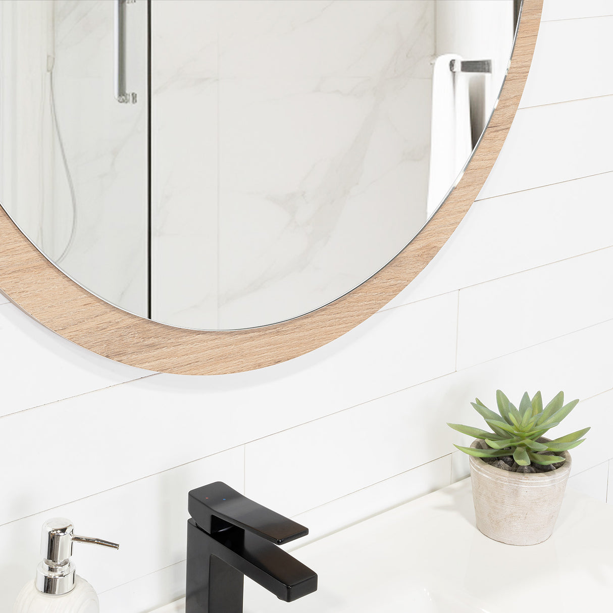 Espejo Ary 80x80cm Redondo Con Marco en Madera - Espejos Decorativos | Bylmo