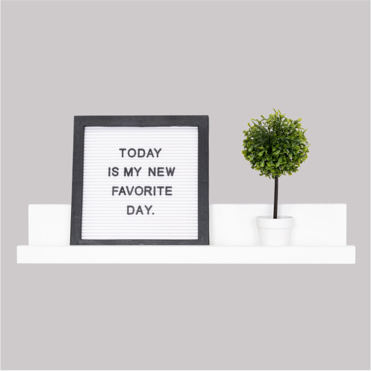 Repisa Julia Blanco 10x60cm en Forma de J - Repisas y Percheros | Bylmo