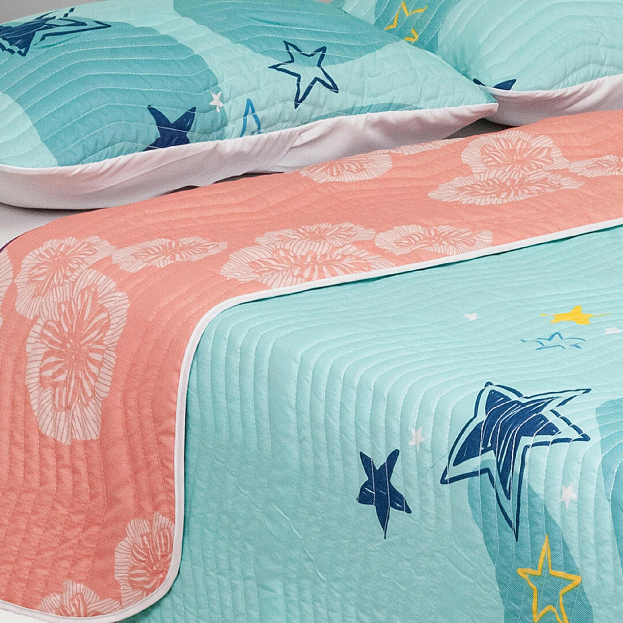 Cubrelecho Español Ambete Rosado y Lila de Algas Marinas Para Cama Semidoble 120 X 190 Cm - Tendidos y Cubrelechos | Bylmo