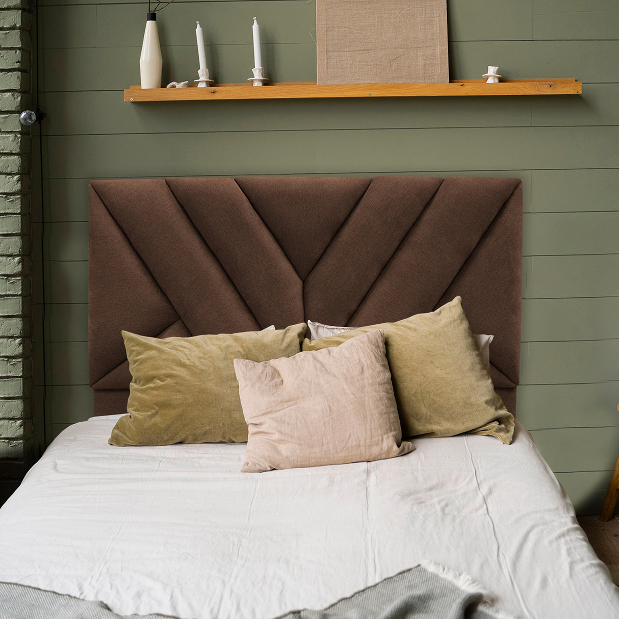 Cabecero Hug Marron 200x115cm a la Estructura de la Cama Para Cama King - Cabeceros | Bylmo