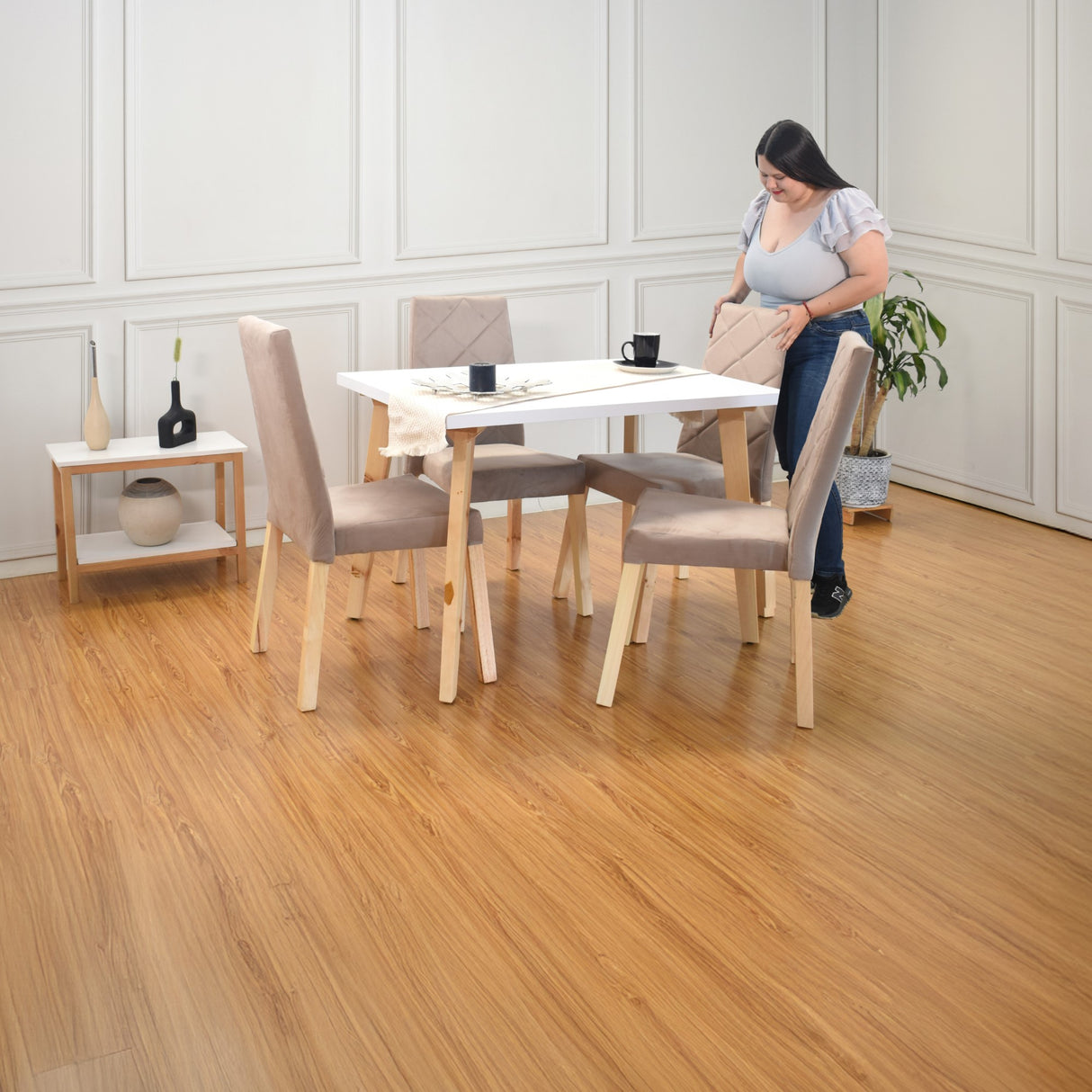 Combo Comedor Rectangular Lugo Taupe y Matiz Natural 110x76cm De Cuatro Puestos Con Cuatro Sillas - COMEDORES | Bylmo