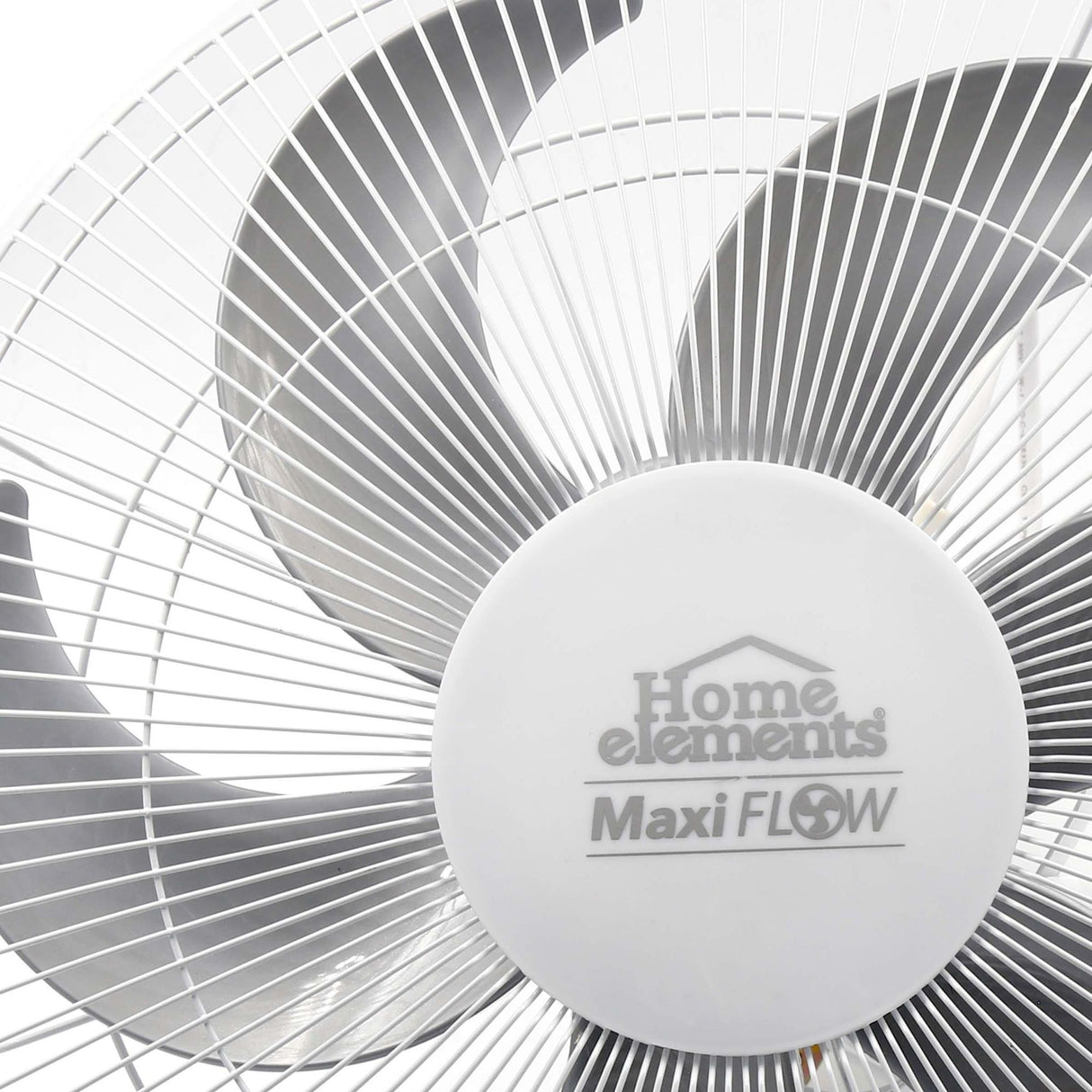 Ventilador de Órbita MaxiFlow Blanco y Gris 51x36cm de Tres Velocidades con Oscilación - VENTILADORES | Bylmo
