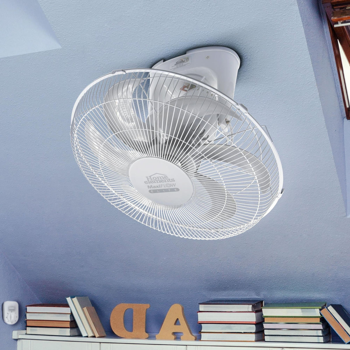 Ventilador de Órbita MaxiFlow Blanco y Gris 51x36cm de Tres Velocidades con Oscilación - VENTILADORES | Bylmo