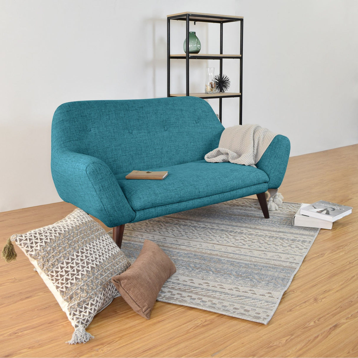 Sofá Lincoln Petróleo 143x80cm de Dos Puestos con Apoya Brazos - SOFAS Y POLTRONAS | Bylmo