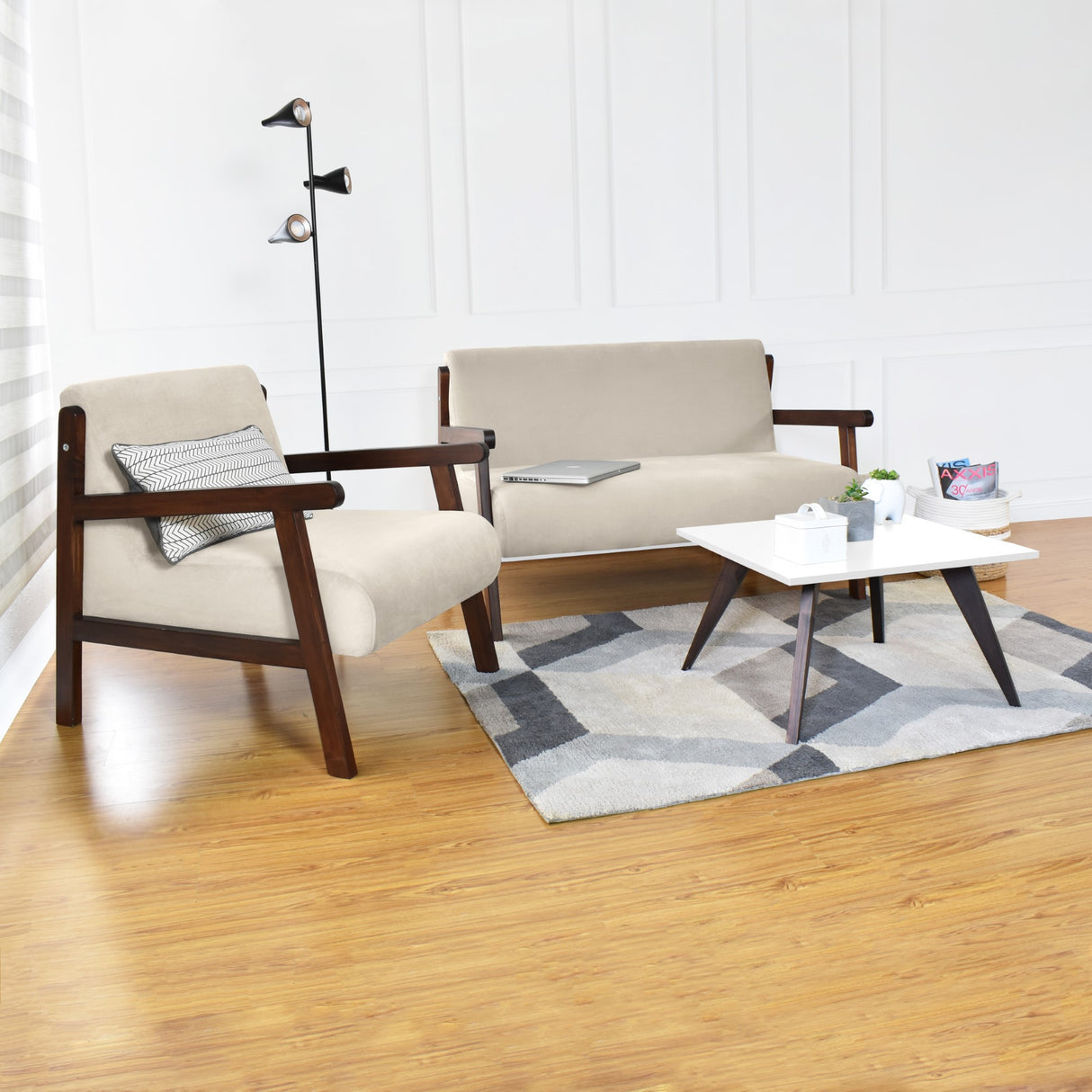 Sala Segovia Taupe y Wengue 116x76cm de Tres Puestos Resistente a Rasguños con Apoya Brazos y Mesa de Centro - SOFAS Y POLTRONAS | Bylmo