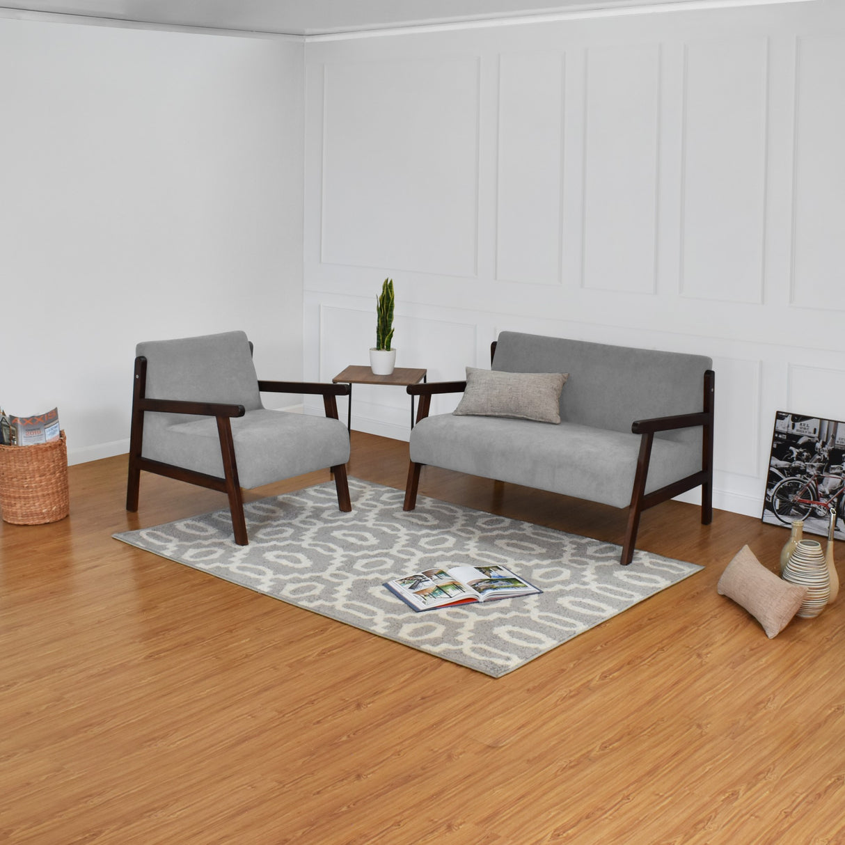 Sala Segovia Plata 116x76cm de Tres Puestos con Apoya Brazos Resistente a Rasguños - SOFAS Y POLTRONAS | Bylmo