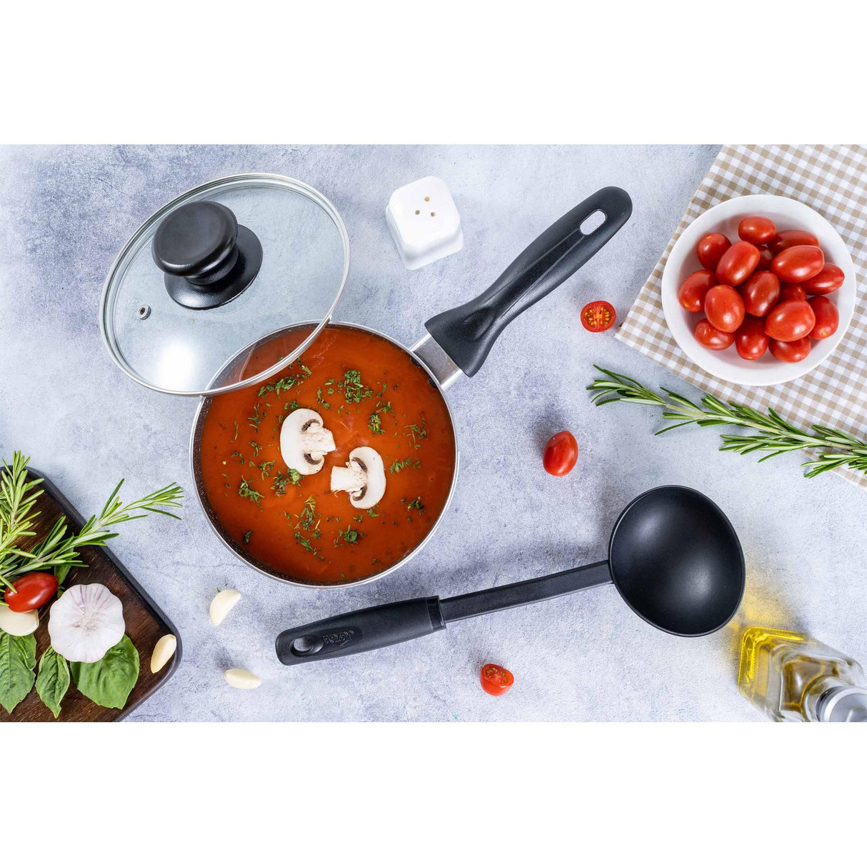 Batería de Cocina Cinco Piezas Negro 24x15cm De 3.6 Litros Apta para Inducción con Mango de Baquelita - OLLAS Y SARTENES | Bylmo