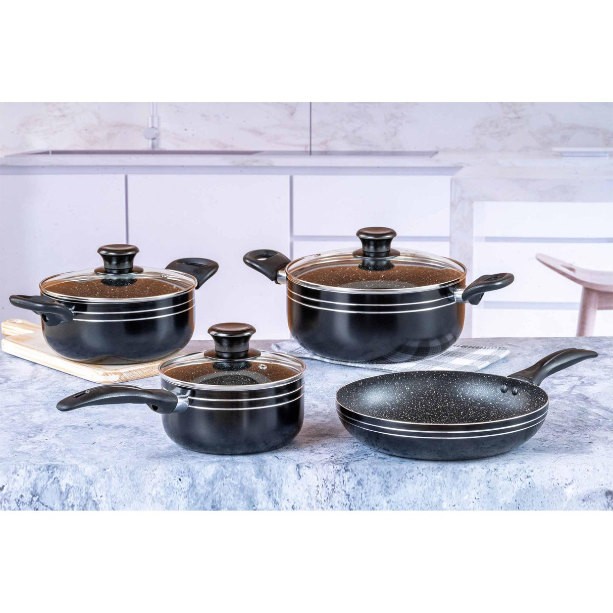 Batería de Cocina Siete Piezas Negro 24x8.2cm De 3.6 Litros Apta para Inducción con Mango de Baquelita - OLLAS Y SARTENES | Bylmo