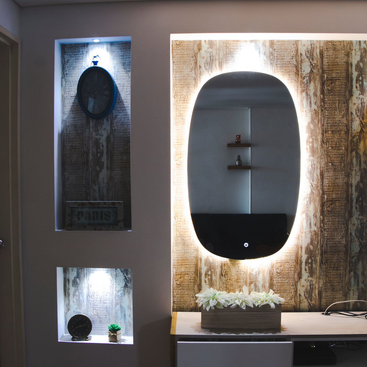 Espejo de Pared Asimetrico Capri 60x100cm Sin Marco y con Iluminación LED - ESPEJOS DE PARED | Bylmo