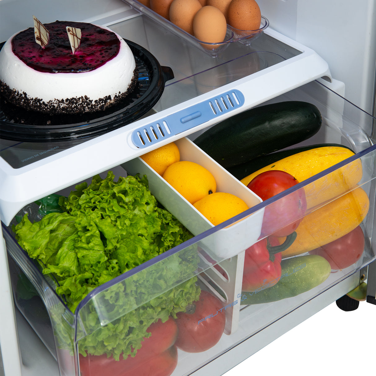 Nevera Challenger Lumina Gris Oscuro 60x179cm No Frost De 317 Litros con Dispensador de Agua - NEVERAS | Bylmo