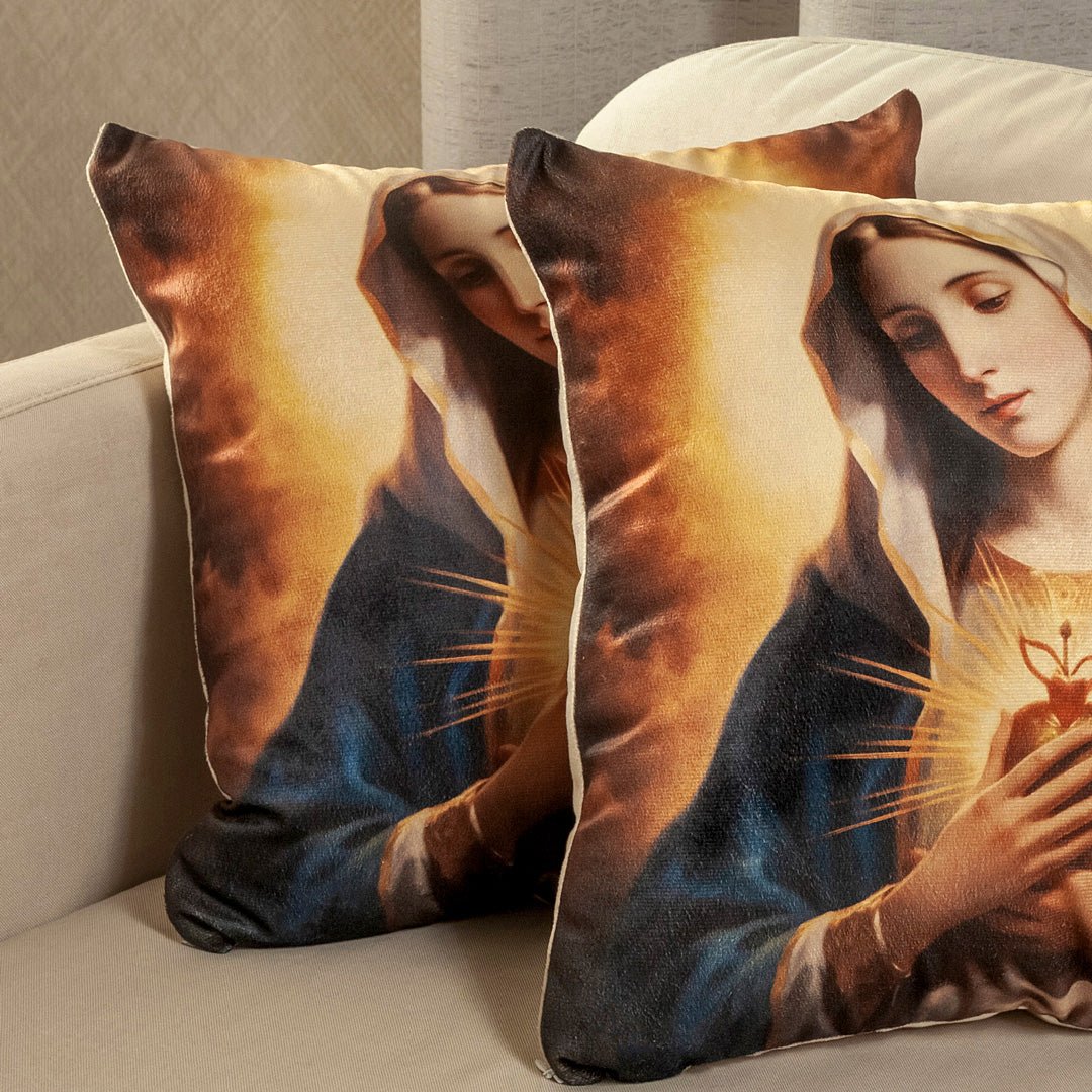 Set X 2 Cojines Jardín del Edén Multicolor 45x45cm Cuadrados Virgen Maria - COJINES | Bylmo