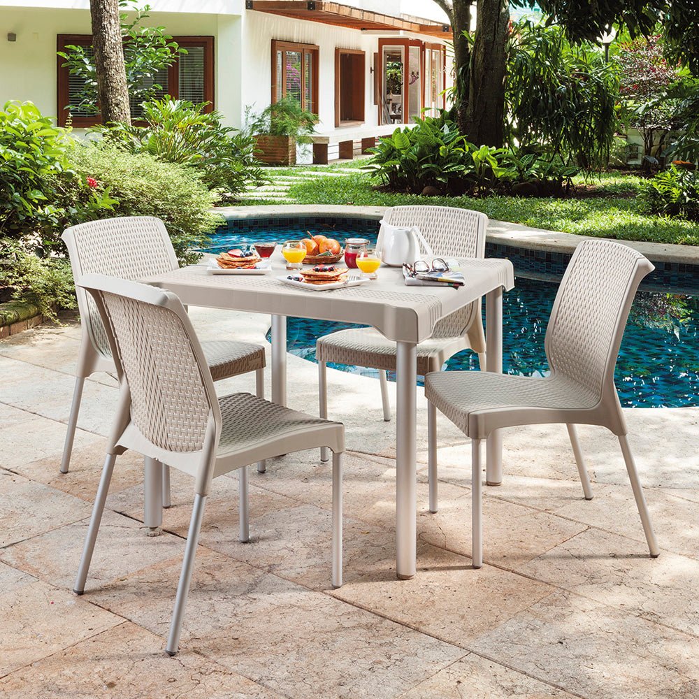 Mesa Auxiliar Rimax Shia Taupe 85.6x72.5cm Cuadrado - MESAS AUXILIARES | Bylmo