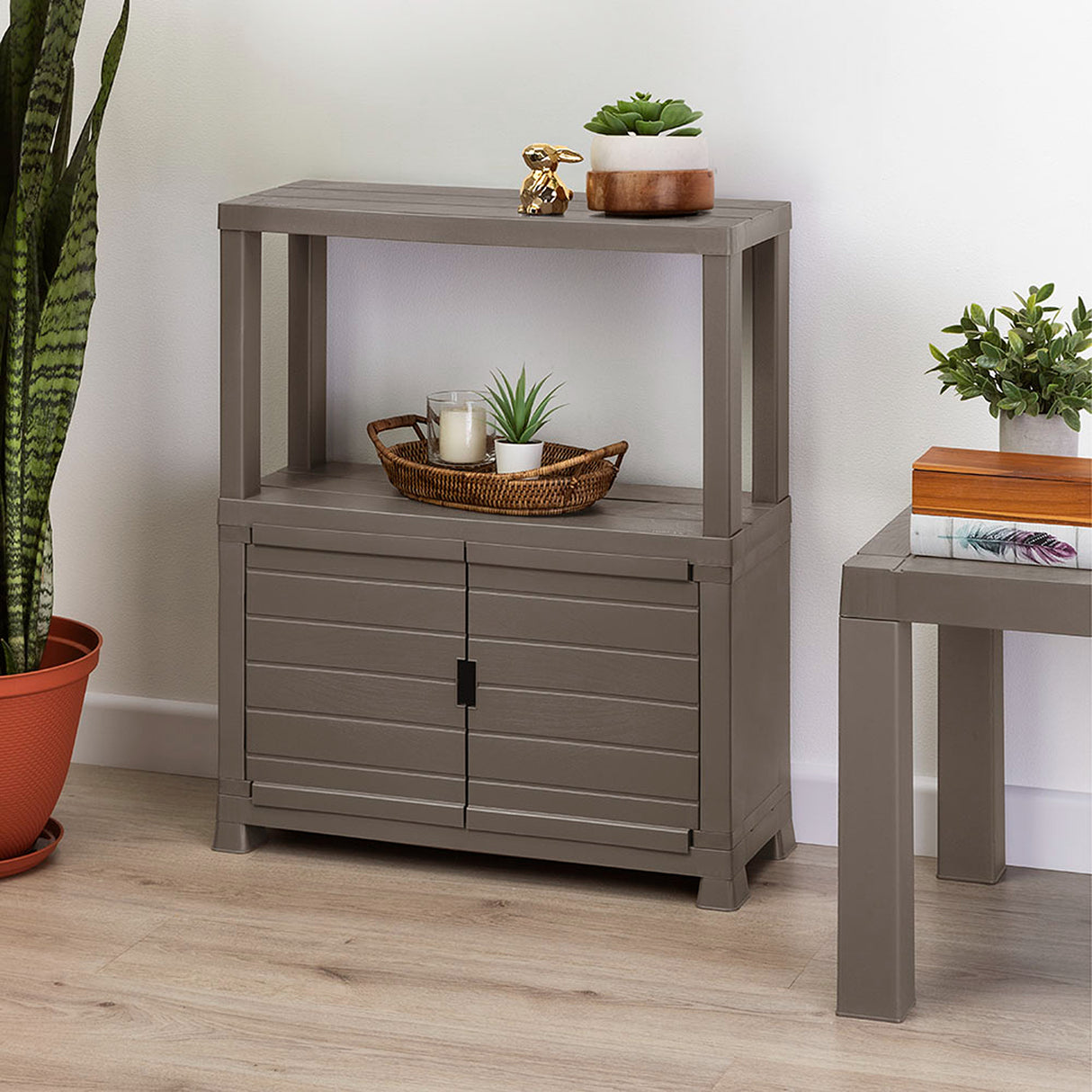 Arrimo Rimax Moca 24.5x72.8cm con Dos Puertas y Un Compartimiento - BIFES Y ARRIMOS | Bylmo