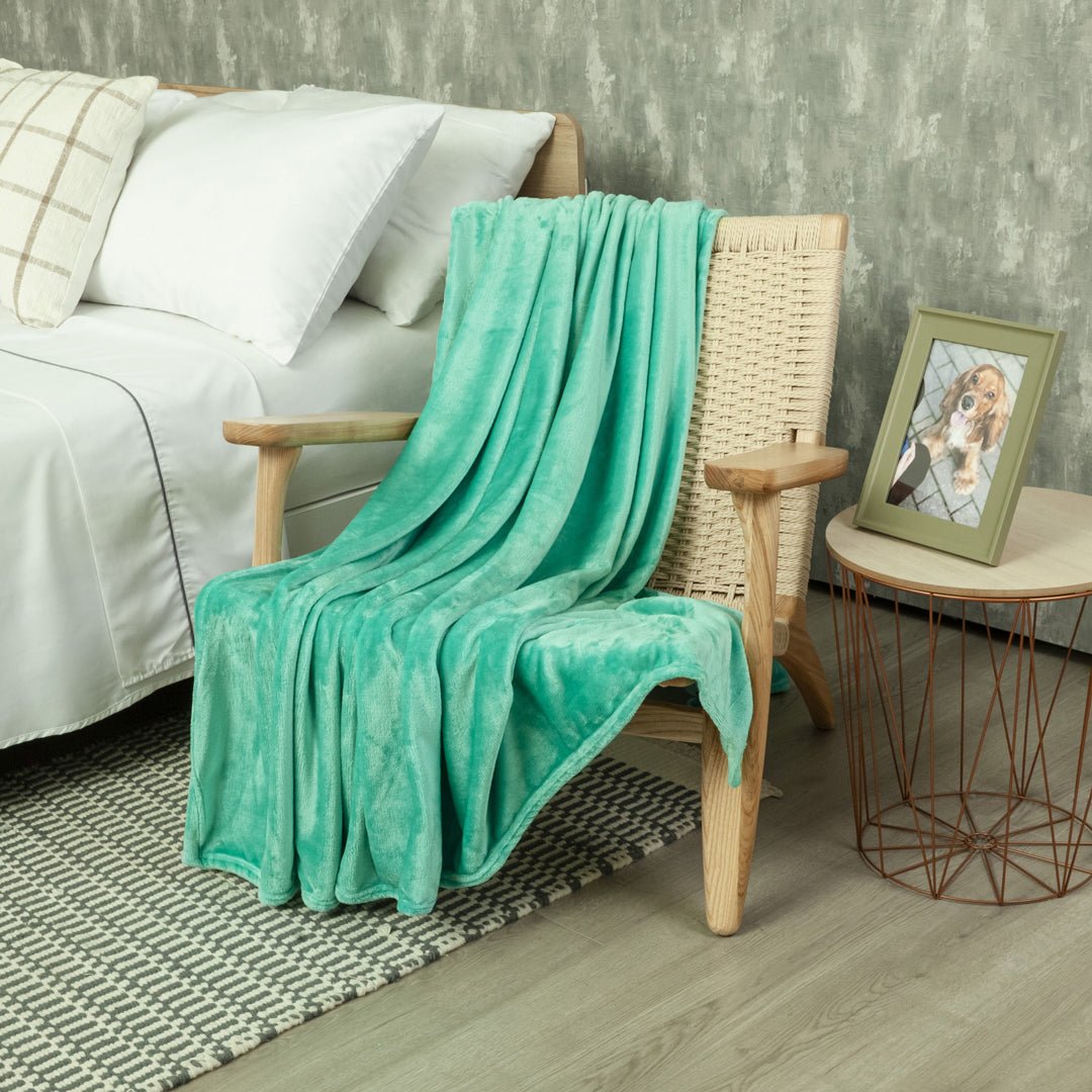 Cobija Piel de Durazno Soft Aguamarina 180x200cm Fondo Entero - COBIJAS Y MANTAS | Bylmo