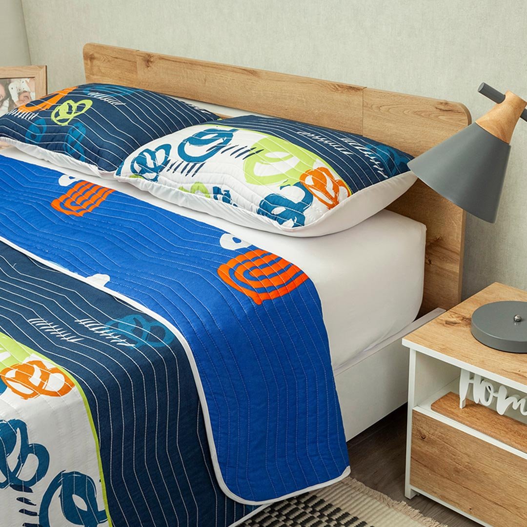 Cubrelecho Sendero Tribal Azul y Azul Oscuro para Cama Sencilla 100 X 190 Cm Prensado de Tribal - TENDIDOS Y CUBRELECHOS | Bylmo