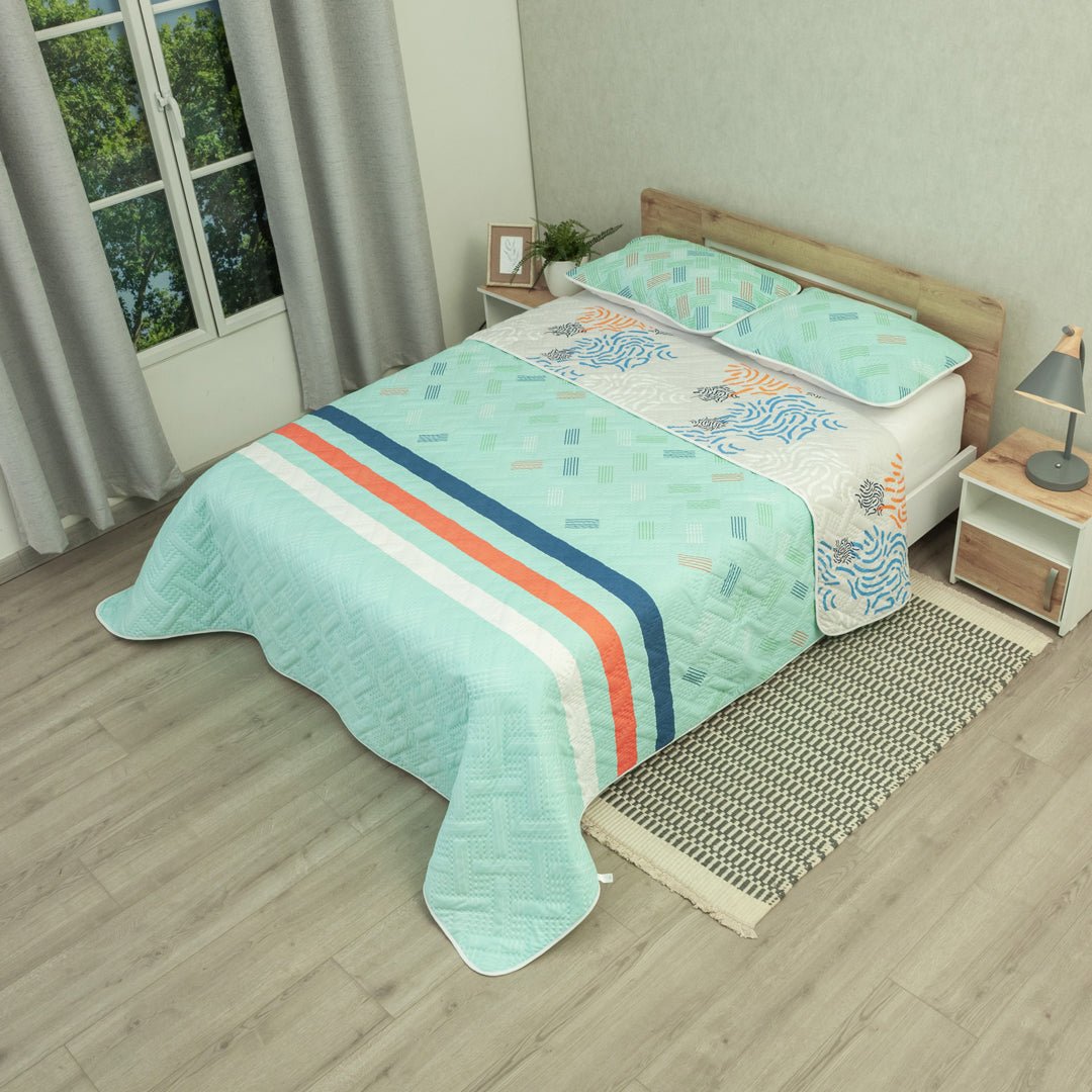 Cubrelecho Doble Faz Vector Fresh Blanco y Azul Claro para Cama Doble 140 X 190 Cm Prensado de Lineas Ondulantes - TENDIDOS Y CUBRELECHOS | Bylmo