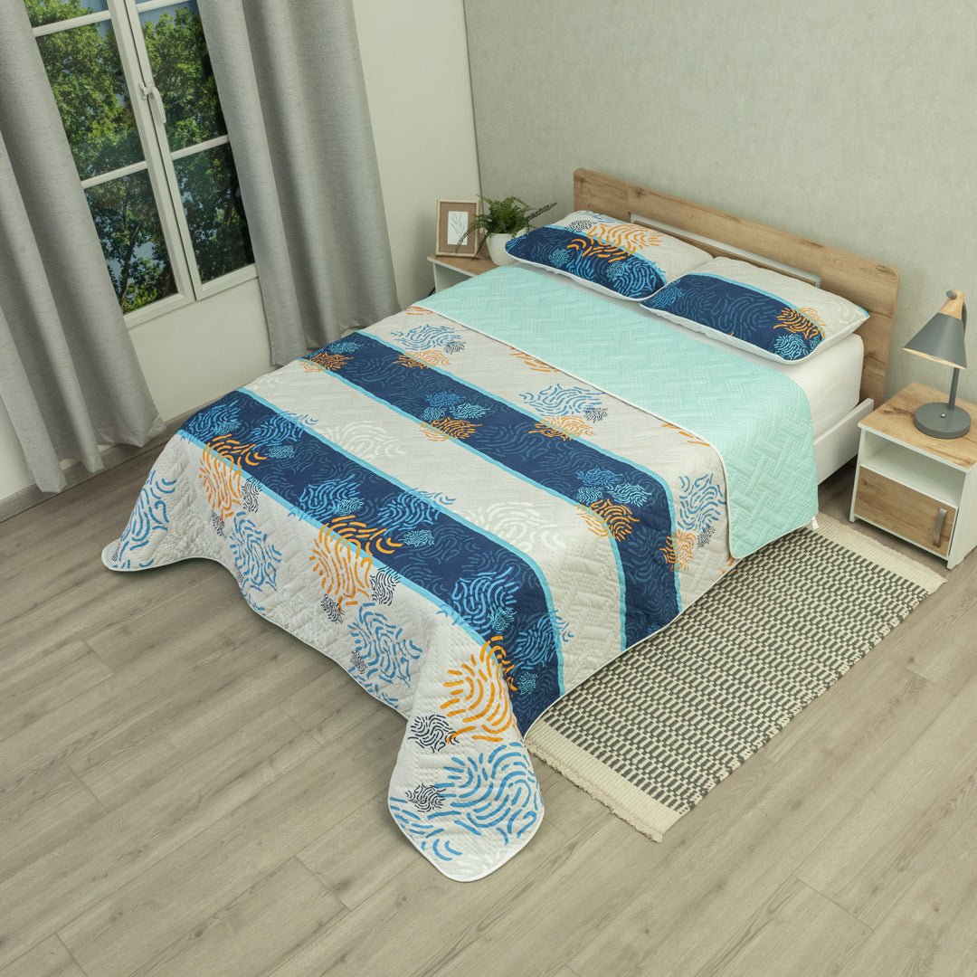 Cubrelecho Doble Faz Vector Fresh Blanco y Azul Claro para Cama Doble 140 X 190 Cm Prensado de Lineas Ondulantes - TENDIDOS Y CUBRELECHOS | Bylmo