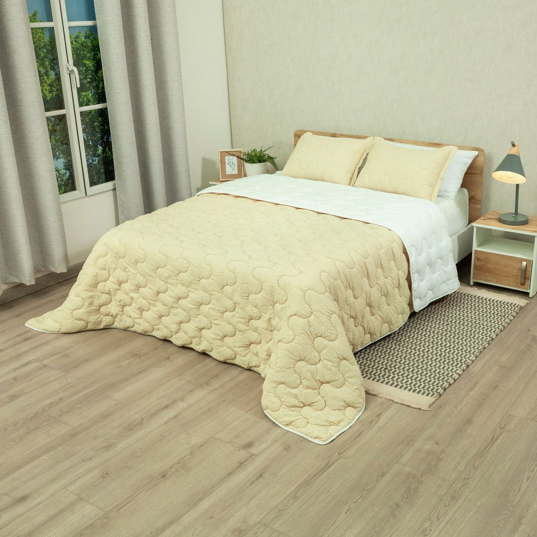 Cubrelecho Flora Amarillo y Blanco para Cama Doble 140 X 190 Cm Fondo Entero - TENDIDOS Y CUBRELECHOS | Bylmo