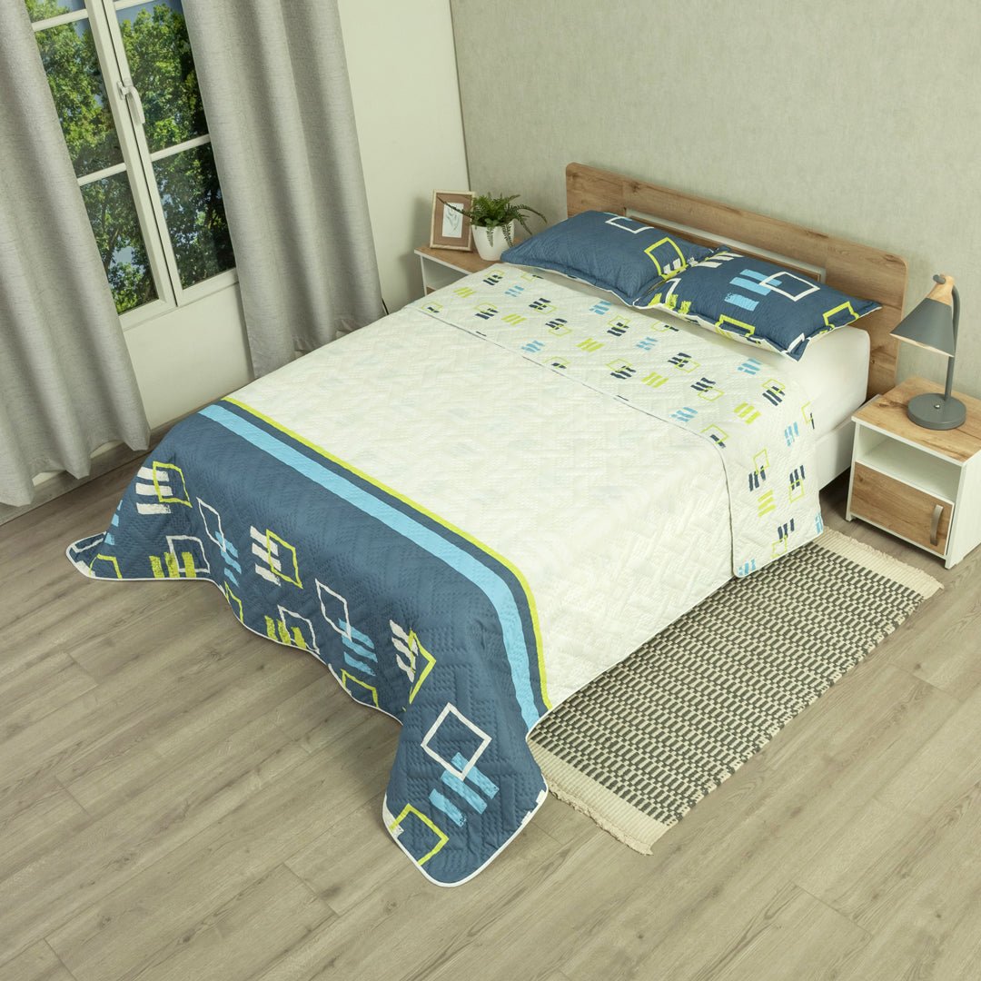 Cubrelecho Doble Faz Style Ritmo Metropolitano Blanco y Azul Oscuro para Cama Doble 140 X 190 Cm de Cuadrados Con Lineas - TENDIDOS Y CUBRELECHOS | Bylmo