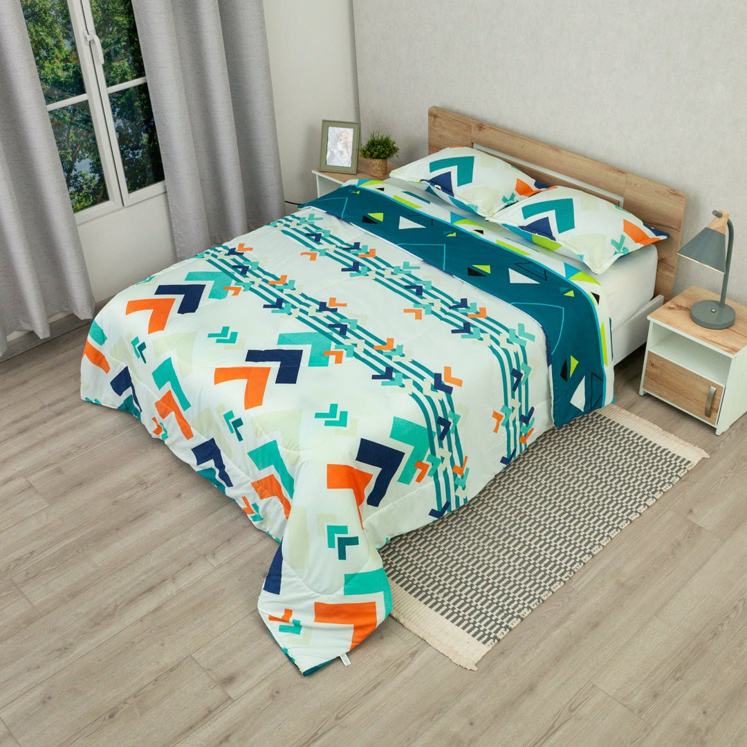 Cubrelecho Semi Acolchado Pulse Moderno Blanco y Azul Oscuro para Cama Doble 140 X 190 Cm de Triangulos - TENDIDOS Y CUBRELECHOS | Bylmo