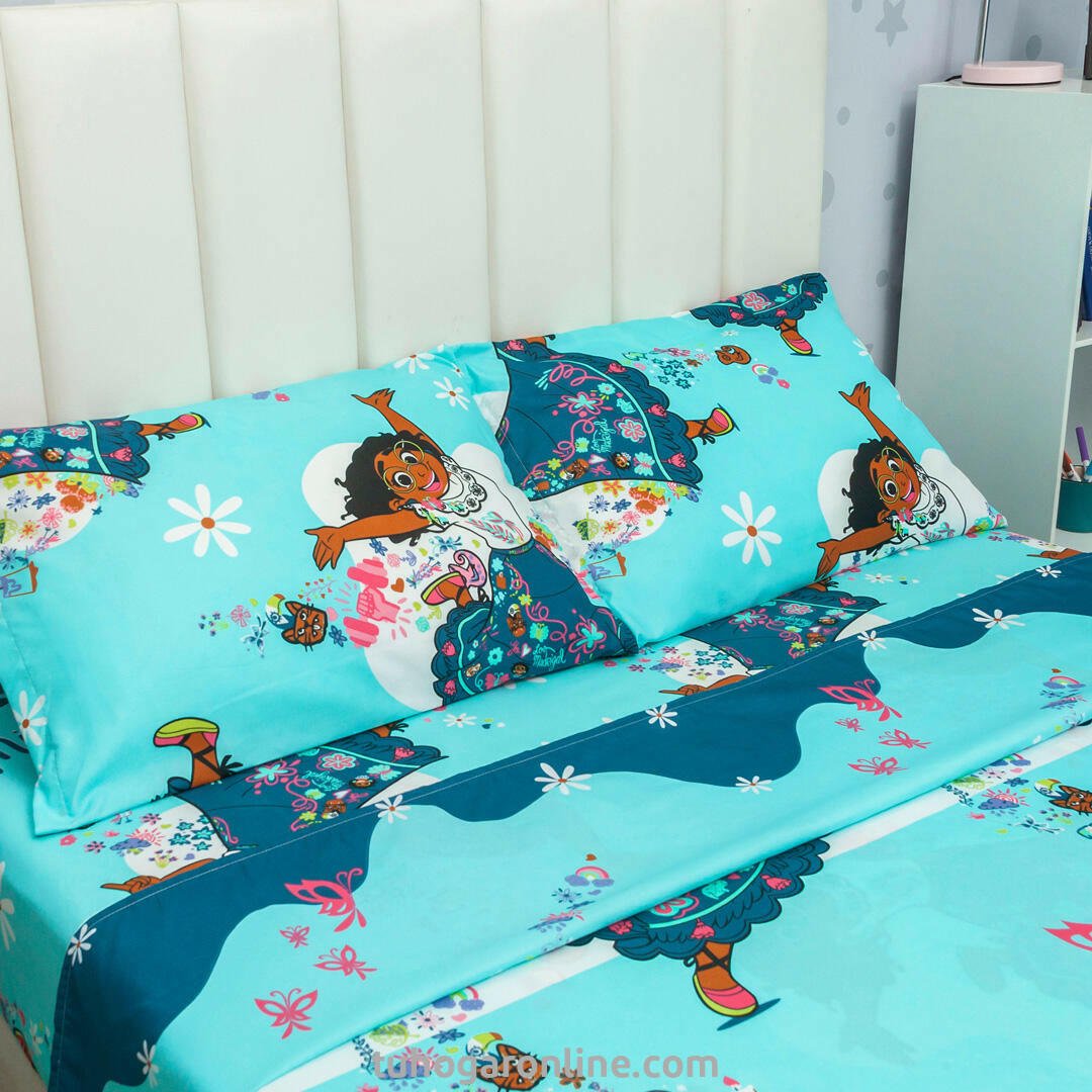 Juego de Sábanas Infantil Disney Plus Azul Claro y Azul Oscuro para Cama Doble 140 X 190 Cm 180 Hilos de Mirabel - SABANAS | Bylmo