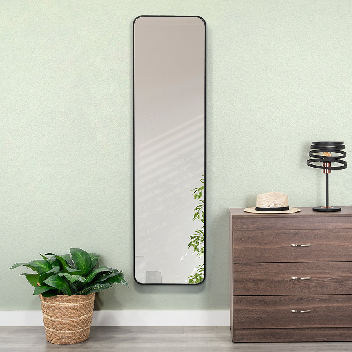 Espejo de Piso Riga Negro 45x170cm Rectangular con Marco Metálico - ESPEJOS DE PARED | Bylmo