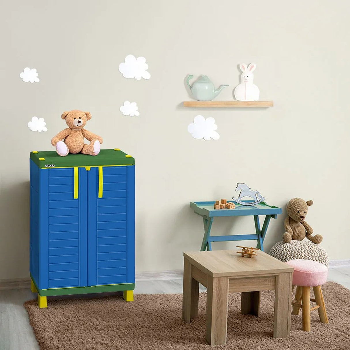 Combo Estudio Infantil Blanco y Rojo 88x50cm con Un Escritorio Una Silla y Un Armario