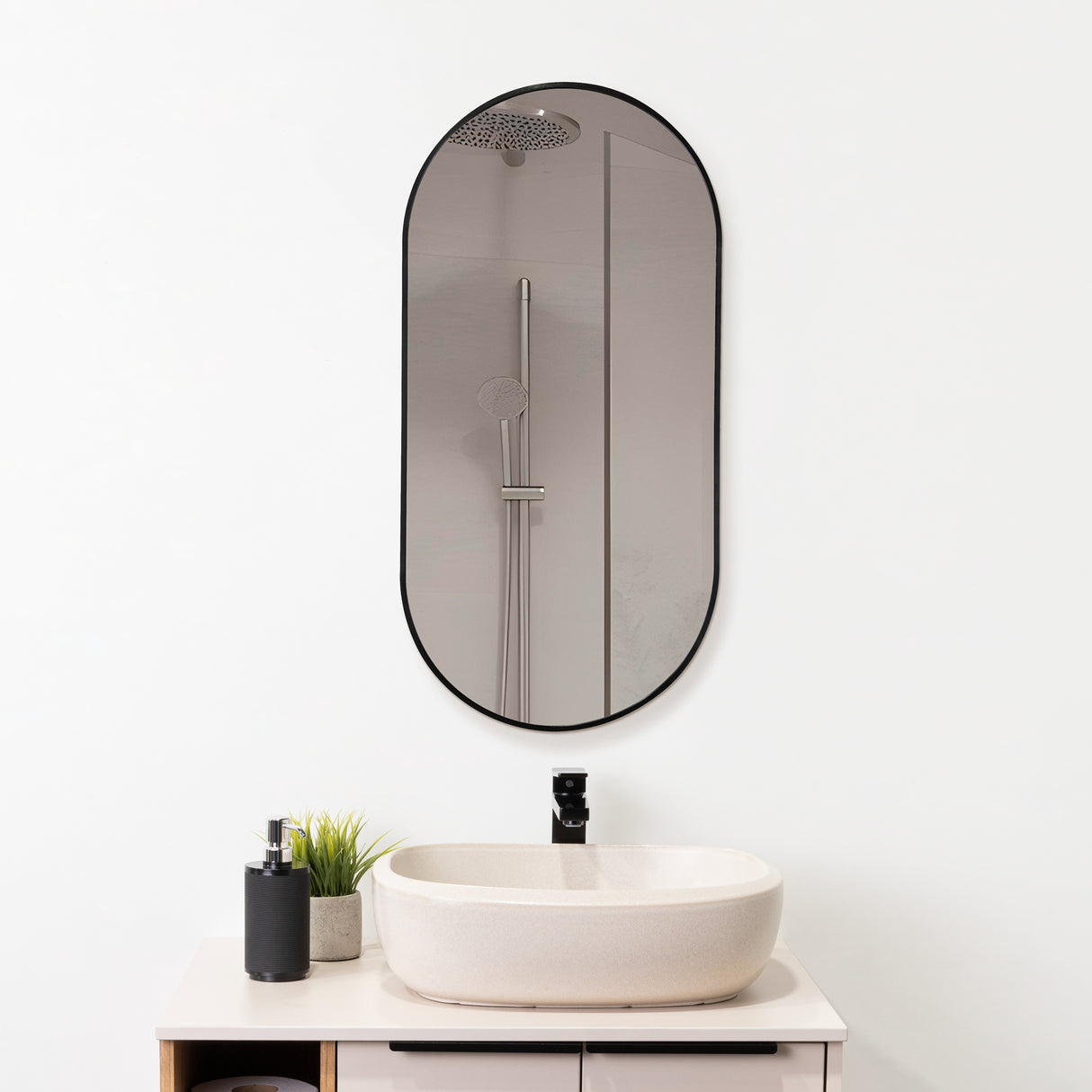 Espejo de Baño Axel Negro 50x100cm Ovalado con Marco En Aluminio