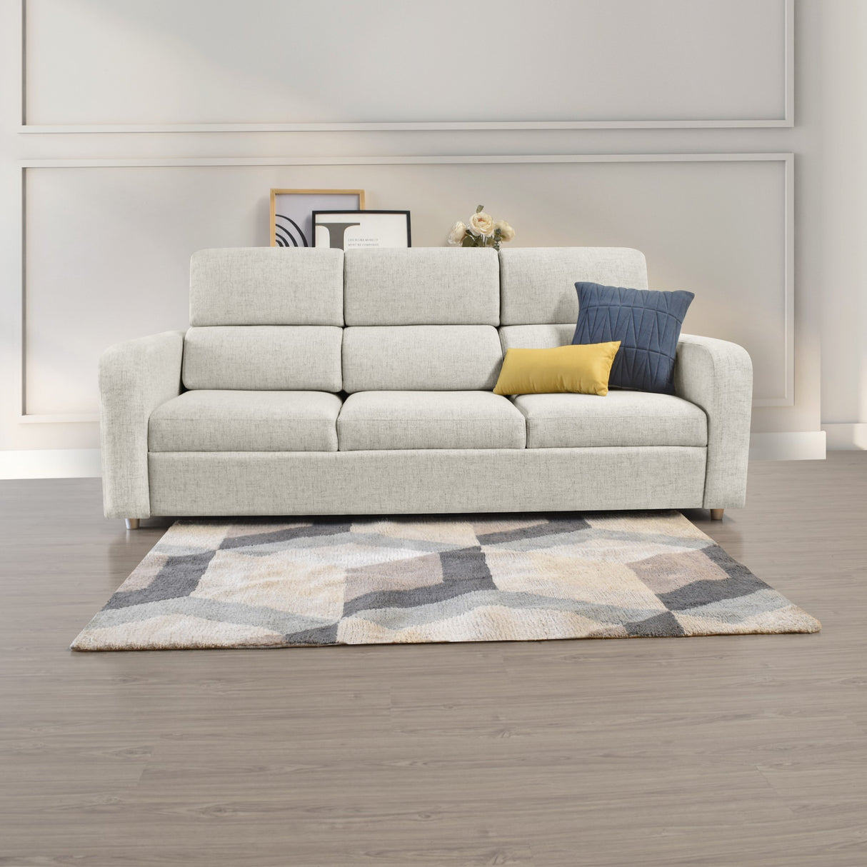 Sofá Bethel Taupe Dicosta y Madera Cromo 207x95cm de Tres Puestos con Apoya Brazos