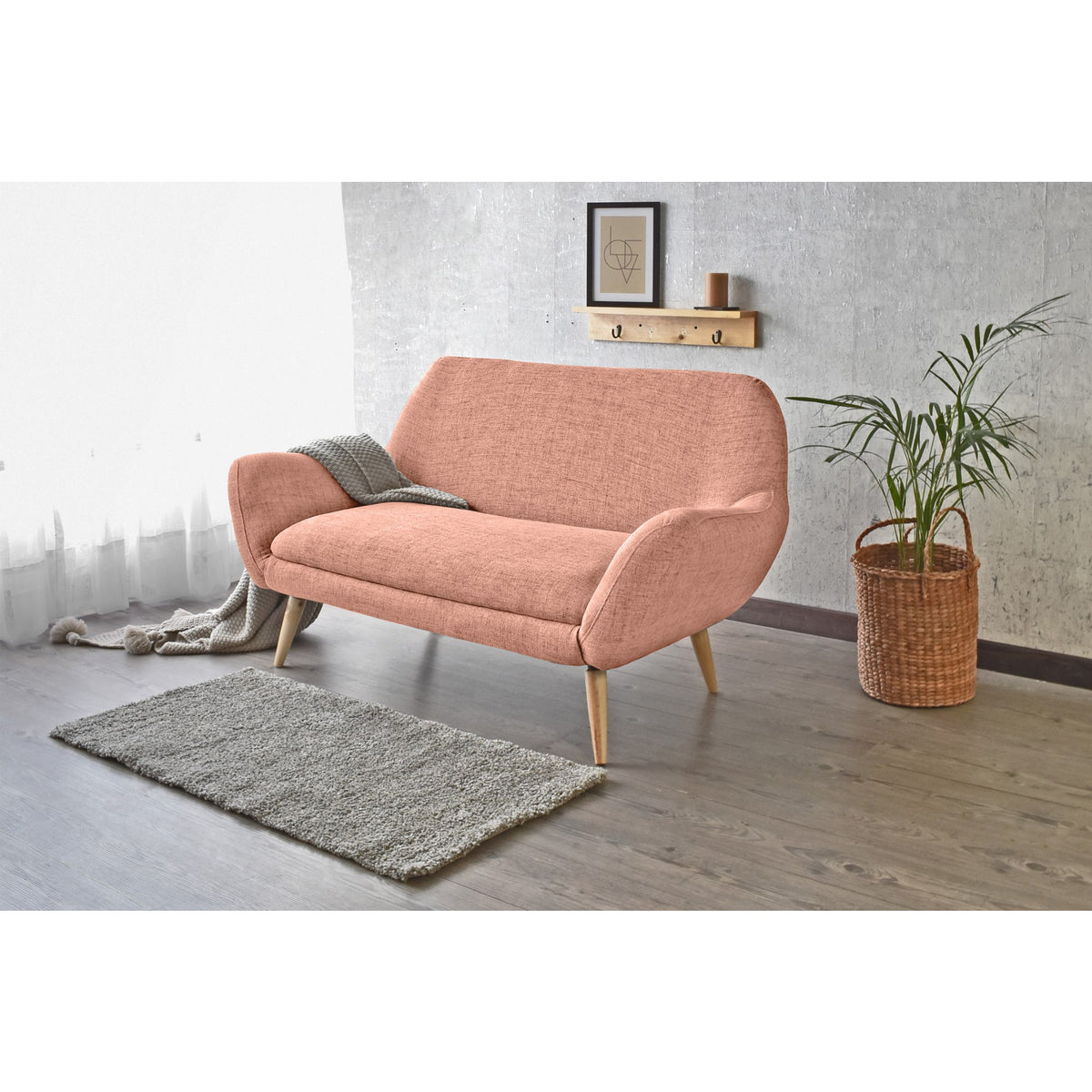 Sofá Cannes Salmón Dicosta y Matiz Natural 136x85cm de Dos Puestos con Apoya Brazos