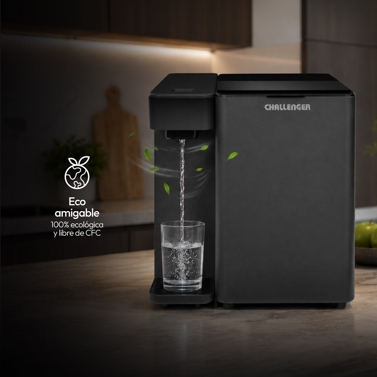 Fabricador de Hielo Challenger Negro 32.2x35.4cm 110 Voltios con Dos Funciones Preconfiguradas