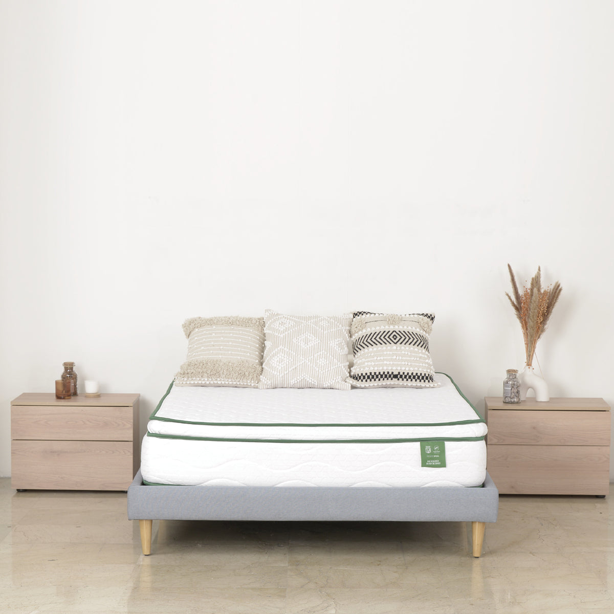 Colchón Atletico Nacional Basic Blanco y Verde Sencillo 100 X 190 Cm Hipoalergénico con Pillow Sencillo y Firmeza Adaptable