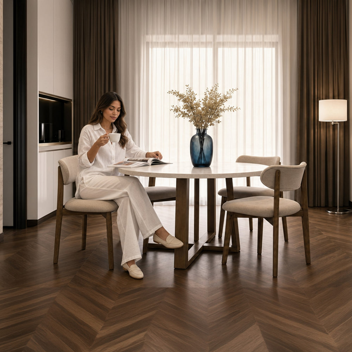 Juego de comedor Maine Blanco y Beige 120x77cm Circular de Cuatro Puestos con Cuatro Sillas