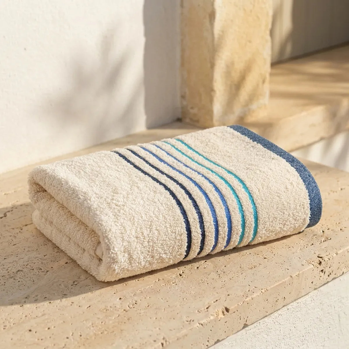 Toalla de cuerpo beige Mediterráneo 70x130 cm en algodón 550 g
