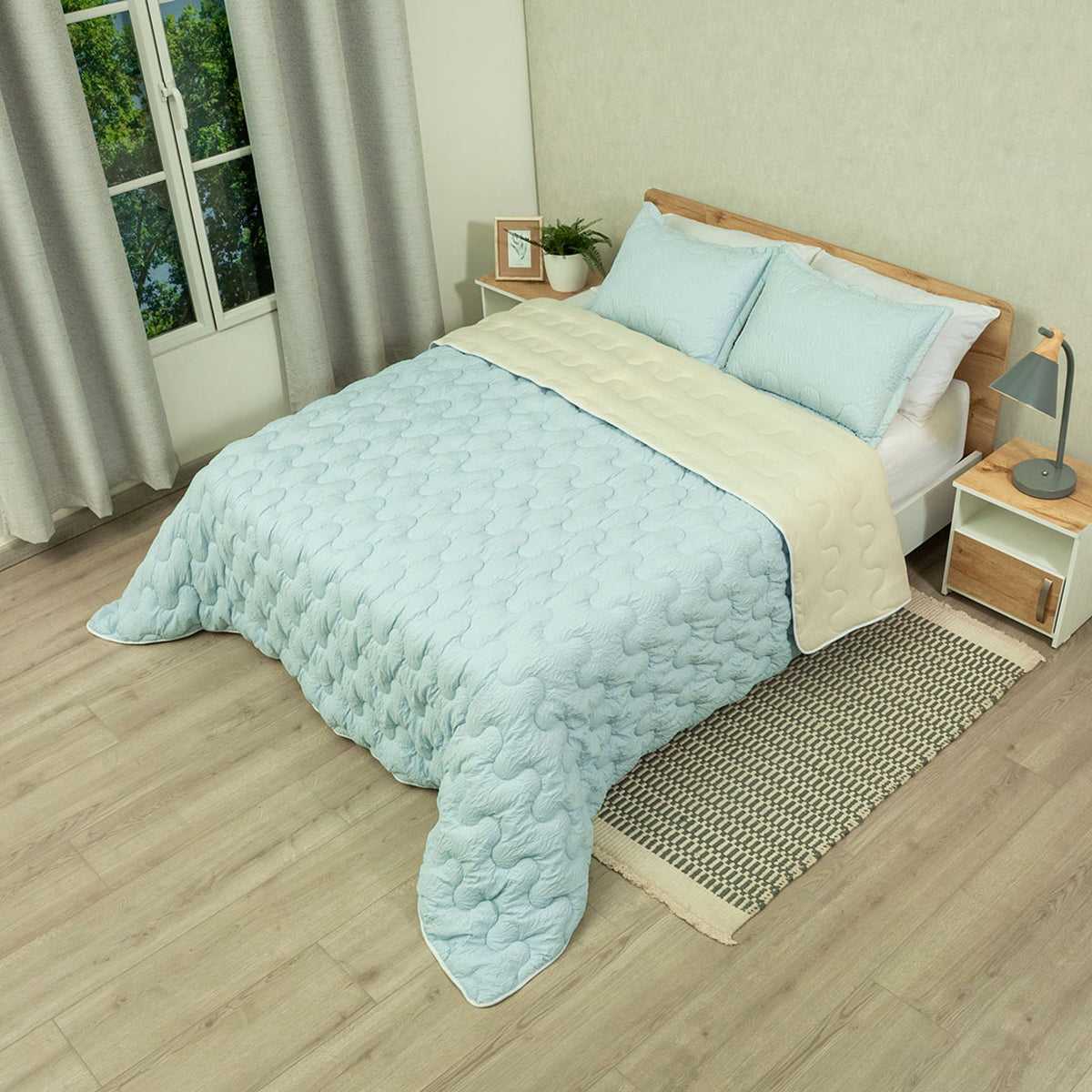 Cubrelecho king Flora azul y beige 200x200 cm superacolchado 3 piezas
