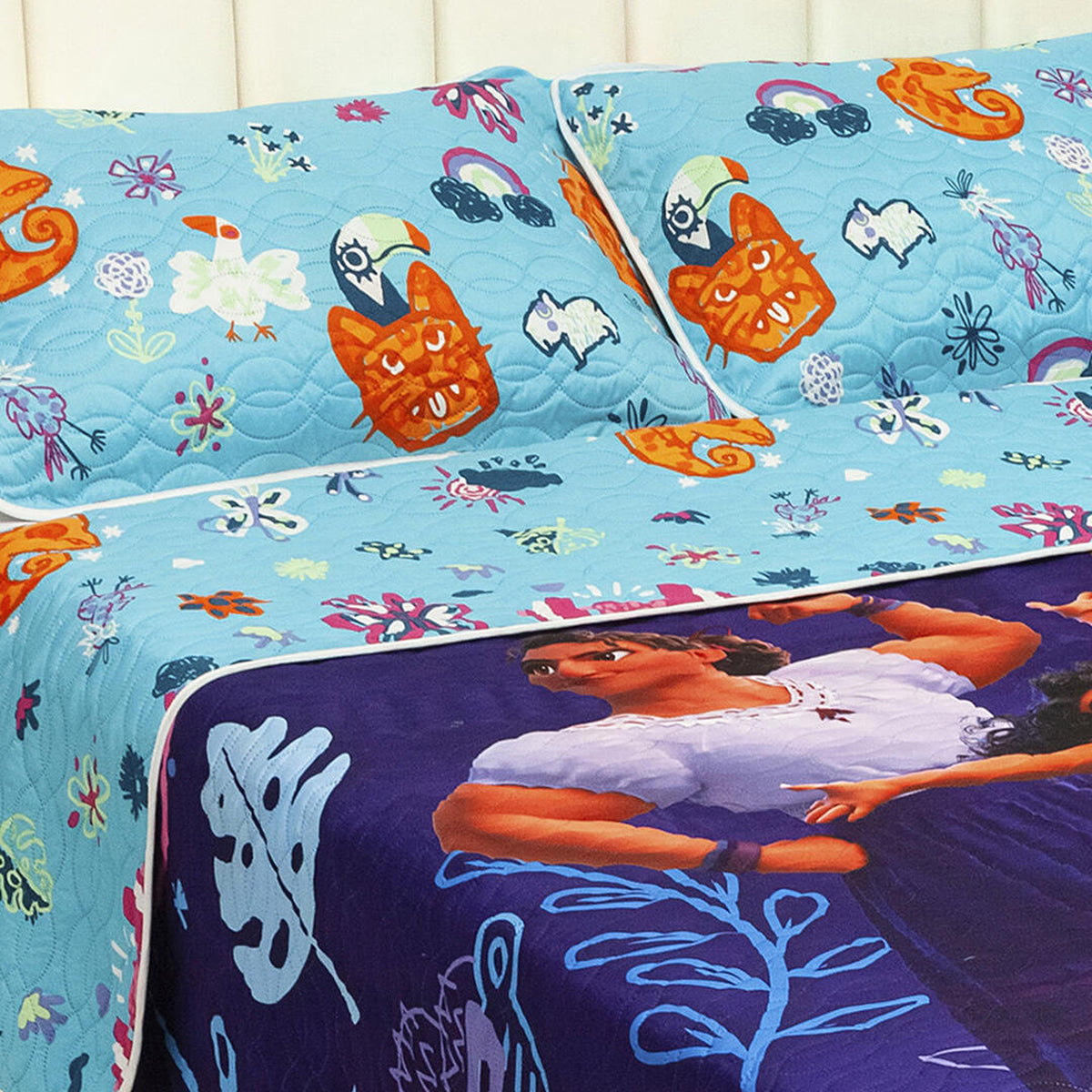 Cubrelecho infantil sencillo azul Disney Core Encanto doble faz 100x190 cm microfibra