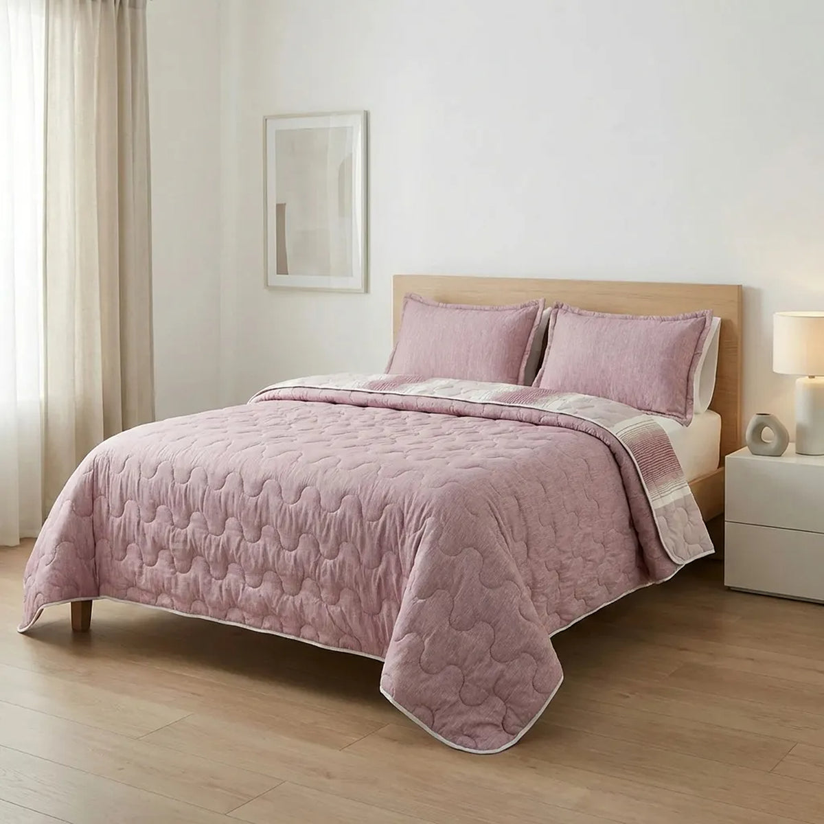 Cubrelecho Equilibrio king morado claro superacolchado doble faz 200x200 cm