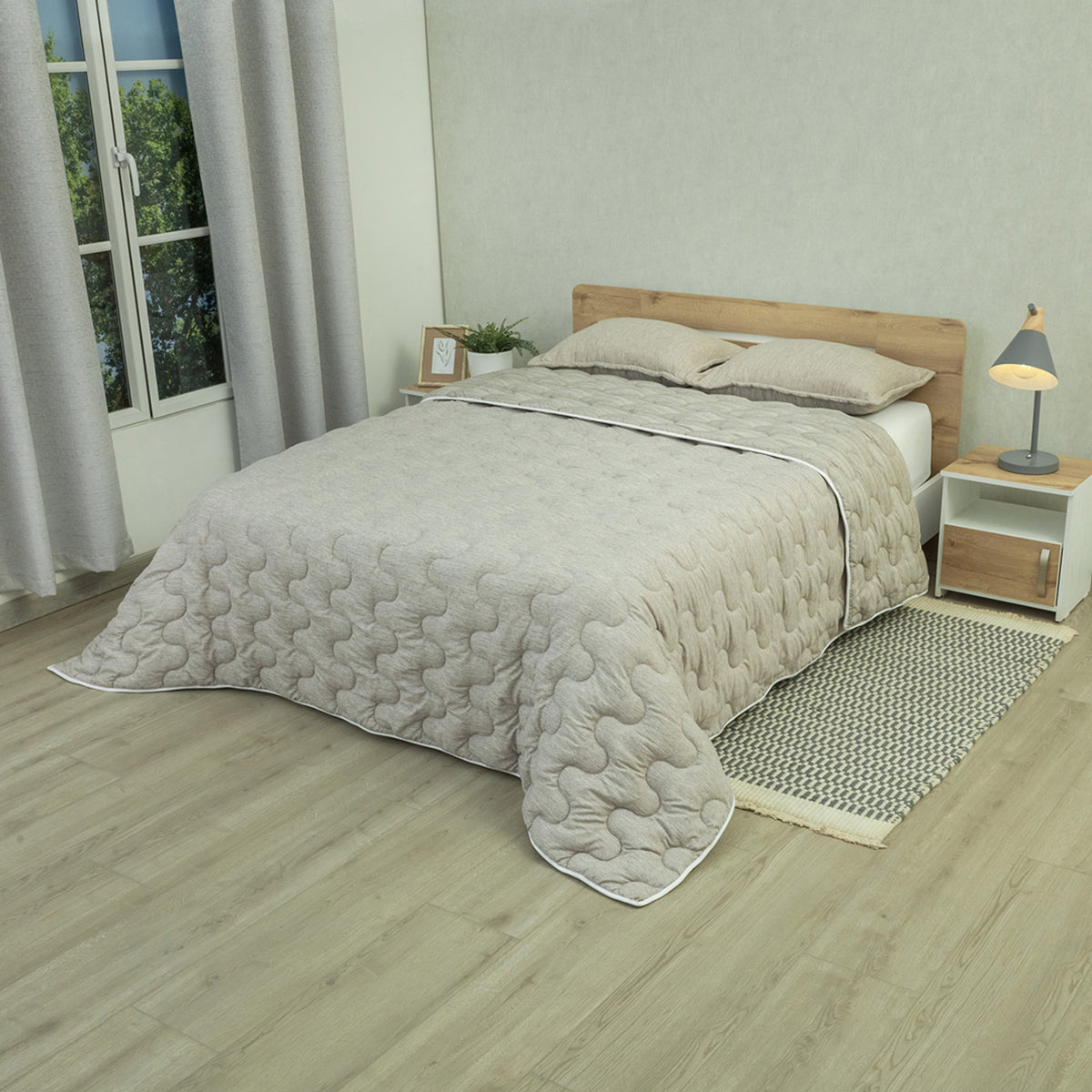 Cubrelecho acolchado gris Equilibrio queen 160x190 cm doble faz en microfibra