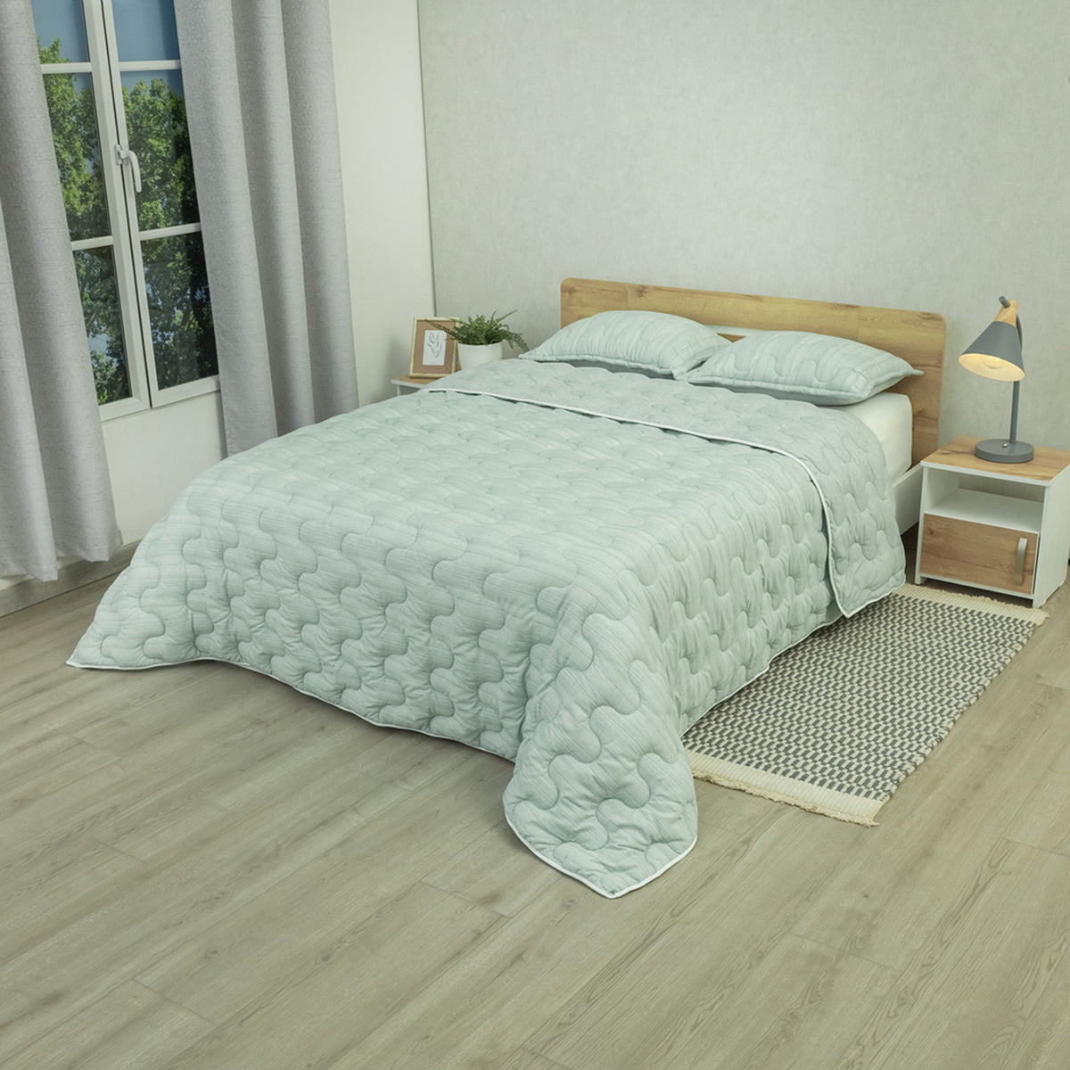 Cubrelecho acolchado queen verde claro Equilibrio doble faz 160x190 cm