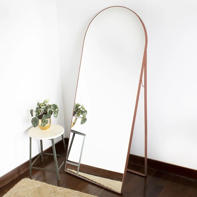Espejo de Piso Zanzibar Dorado 60x160cm Arco Superior con Marco Metálico - Espejos Decorativos | Bylmo