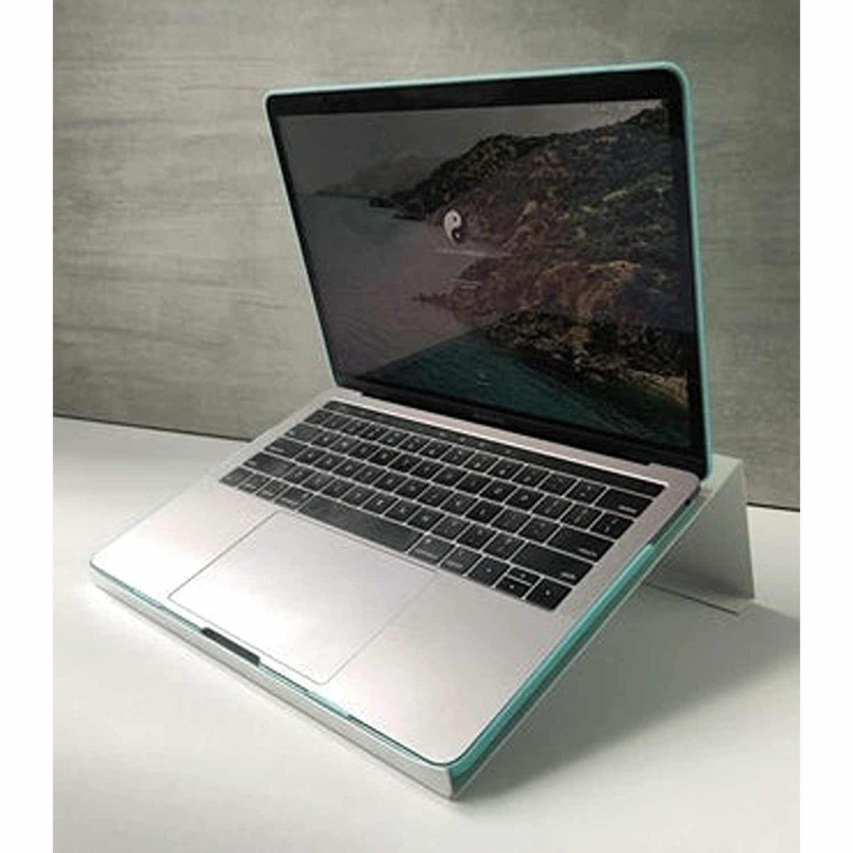 Base para Portátil Laminix Blanco 30 cm de Lámina Metálica - Escritorios | Bylmo